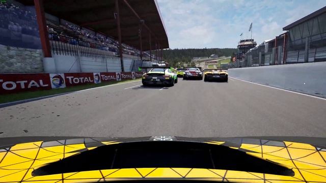 Assetto Corsa Competizione обожаю такие моменты на старте смотреть онлайн