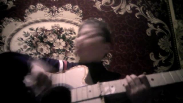 Готовая гитара из картона.Пою для вас песни :-)¢§^£ смотреть онлайн