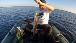 РЫБАЛКА В КАРЕЛИИ НА ОЗЕРЕ СЯМОЗЕРО / ЛОВИМ СУДАКА И ЩУ