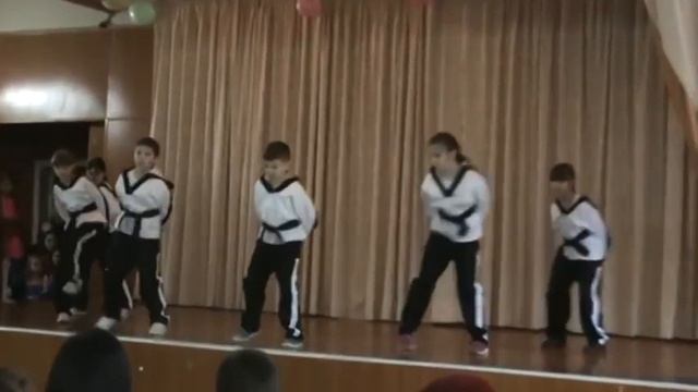 хип-хоп) младшая группа)