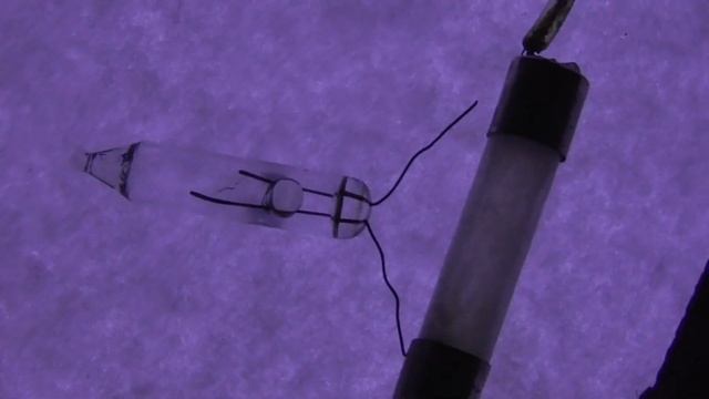 (2) сгорание лампы накаливания под ВВ импульсами смотреть онлайн