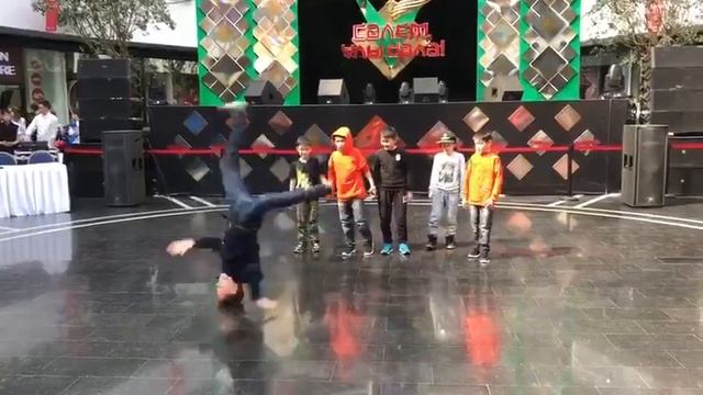 Брейк команда Адлета и Даулета Анарбековых