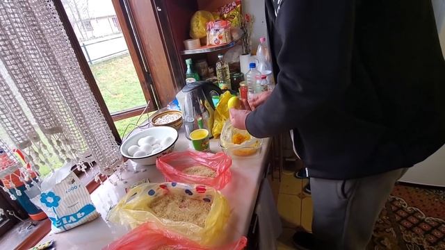 Начали окрашивать спокойно! Закончили криками ! Завтр? смотреть онлайн