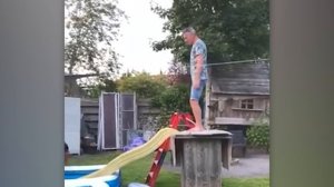 САМЫЕ СМЕШНЫЕ НЕУДАЧИ В БАССЕЙНЕ, СНЯТЫЕ НА КАМЕРУ