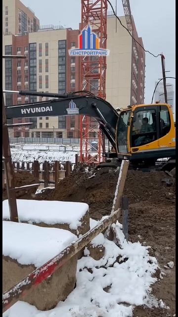 Погрузка грунта в любую погоду #генстройтранс #гст #ст?