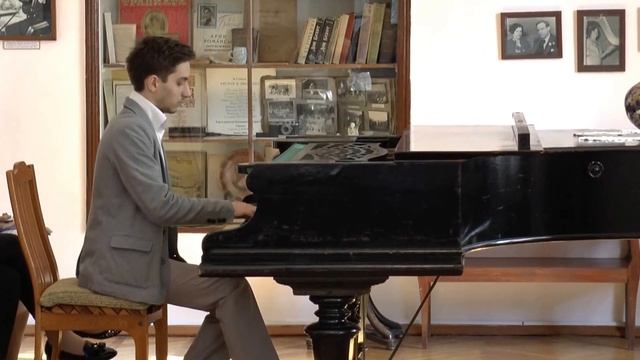 Творческие встречи в Доме-музее г. Сочи "Дача Барсовой": "Пушкин и Гоголь"... смотреть онлайн