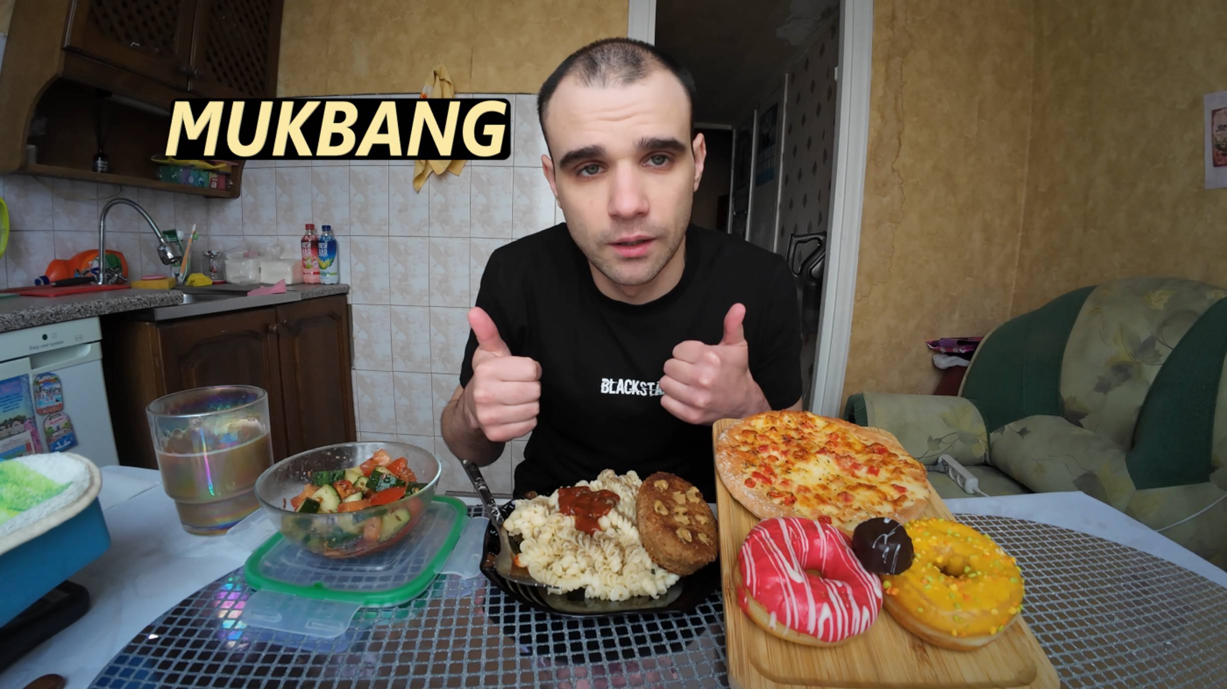 МУКБАНГ МАКАРОНЫ С КОТЛЕТОЙ / ПОНЧИКИ / DONUTS / ЛЕПЕШКА / САЛАТ / EATING MUKBANG ASMR АСМР смотреть онлайн