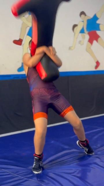 Тренировочные процессы для борцов. 🔝 упражнений для ?