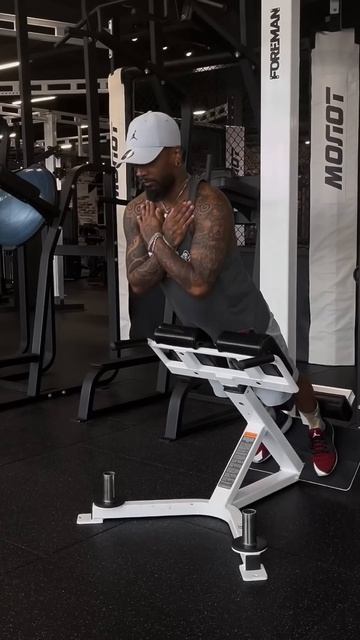 Тренировка с мини Wesley Snipes😂 смотреть онлайн