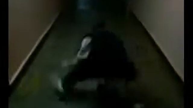 Еще одно видео от bboyMaloy на Хип-Хоп Баттле смотреть онлайн