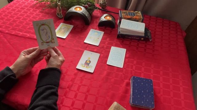 ТАРО-РАСКЛАД на год ДРАКОНА для знака зодиака ВОДОЛЕЙ