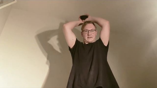 Как накачать трицепс гантелей? #трицепс #гантели #качо? смотреть онлайн