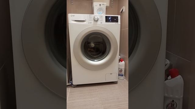 Стиральная машина LG 9 kg Бережная стирка 30 градусов 800 О? смотреть онлайн