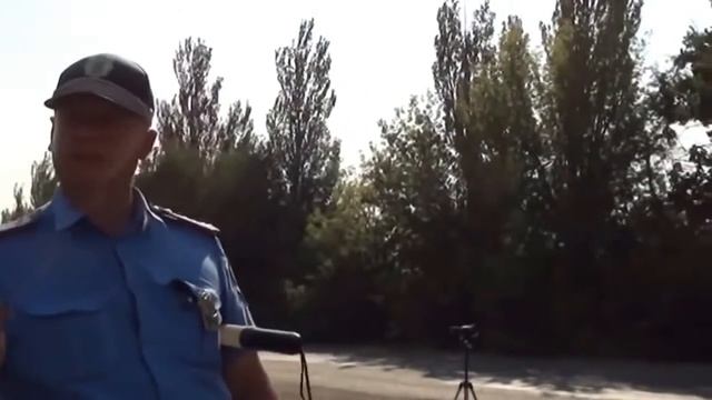 приколы с ментами 2016. ИЗДЕВАТЕЛЬСТВО НАД ДПС! jokes with the cops 2015 A MOCKERY OF DPS! смотреть онлайн