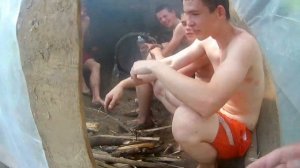 Баня из плёнки на берегу реки / баня своими руками!