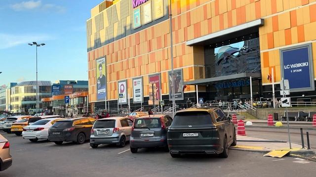 Прогулка возле Метро Пражская и ТРЦ Columbus, Чертаново Це смотреть онлайн