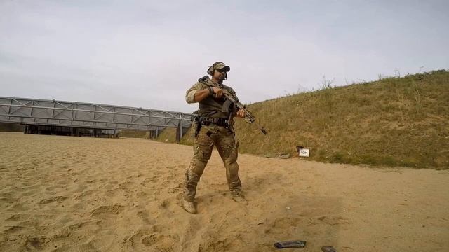 Перезарядка АКМ: Западный стиль против русского смотреть онлайн