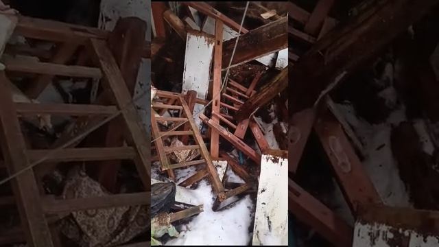 Дом напротив#деревня #что внутри⁉️не хотим сносить... смотреть онлайн