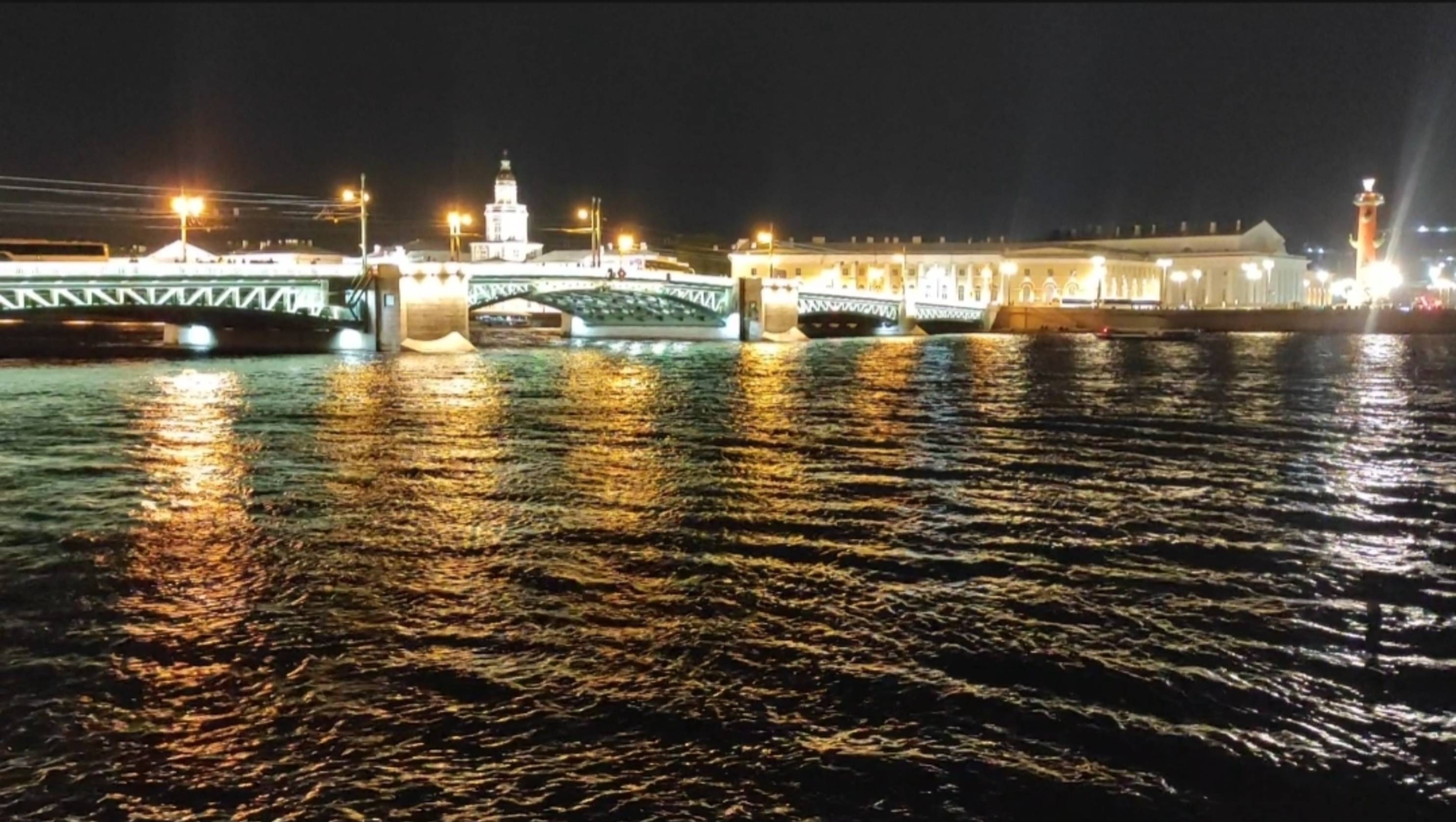 Прогулка по ночному Санкт-Петербургу. смотреть онлайн