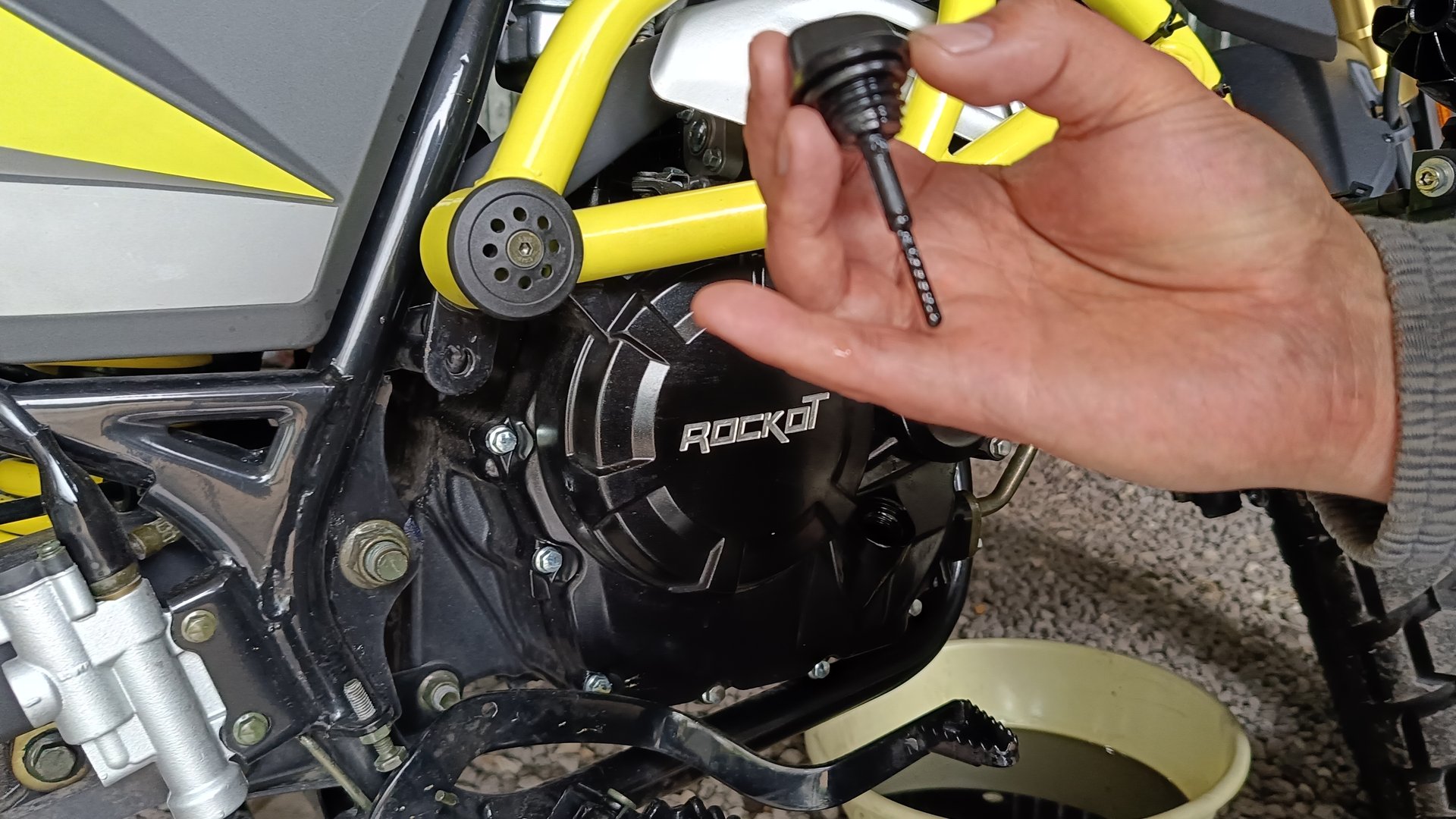 ROCKOT Hound 250. Мануал по замене масла.