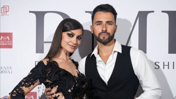 Ирина Иовович Maxim Zavidia