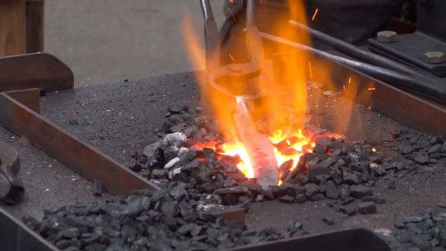 Ковка ножа из гаечного ключа смотреть онлайн