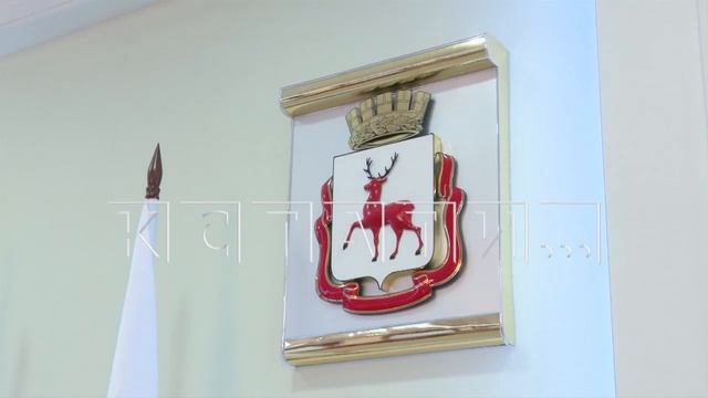 Мэр Нижнего Новгорода вручил паспорта лучшим школьни? смотреть онлайн