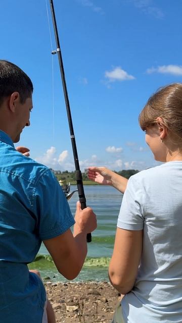 Рыбалка 😍 Подпишись, новое видео каждый день! смотреть онлайн