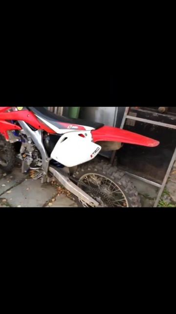 Мотоцикл Нonda CRF 450R Песня :Какая есть . смотреть онлайн