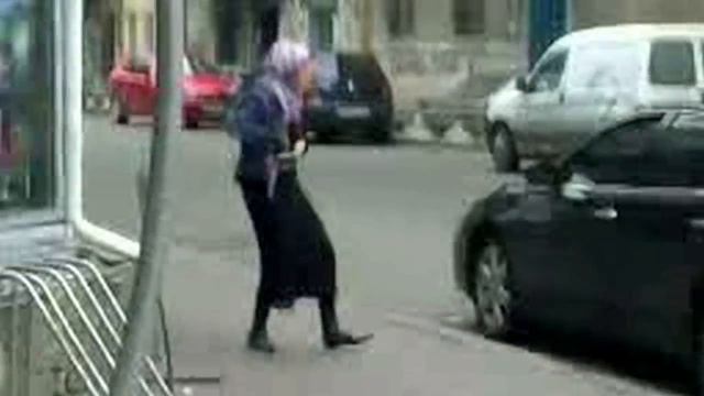 Смешное видео. Бабка у Хали Гали Смотреть до конца)))) смотреть онлайн