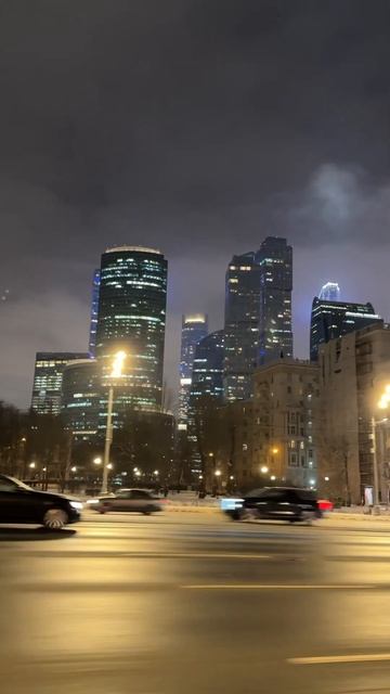 Москва Сити 🏙️ #город #столица #красота #вечер #дома #м смотреть онлайн