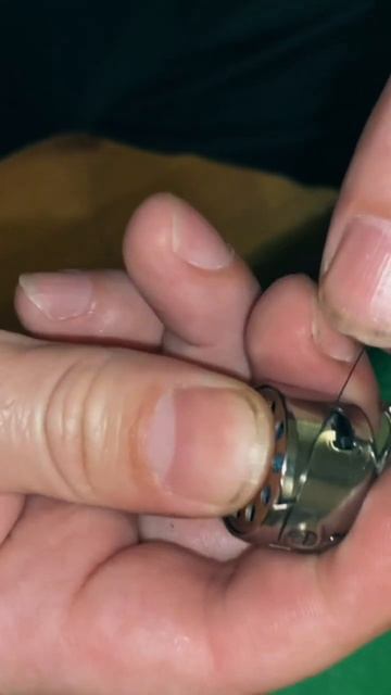 Как должна вращаться шпулька смотреть онлайн