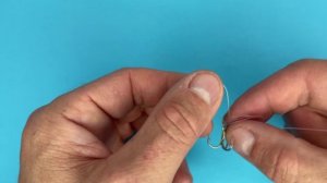 Как привязать ТРОЙНОЙ крючок //Простой УЗЕЛ для рыбалк