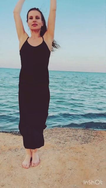 Кайфуй там где ты есть!🌸 #танцуй #разрешисебе #бытьраз смотреть онлайн