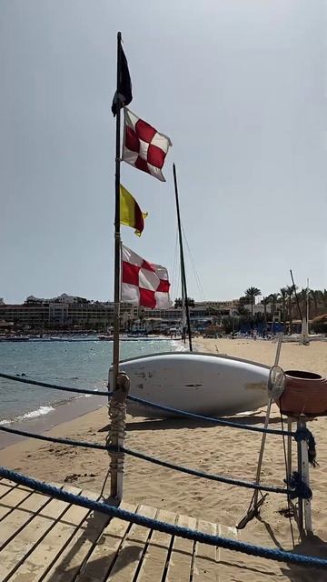 Погода пока не радует безветренная бухта шарм-эль-шей? смотреть онлайн