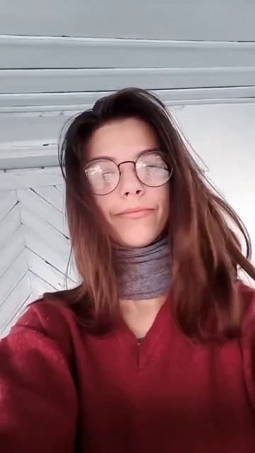 Люди приходят и уходят а твоя красота остаётся. смотреть онлайн