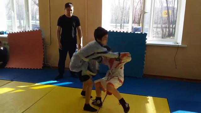 Саша борец(4) смотреть онлайн