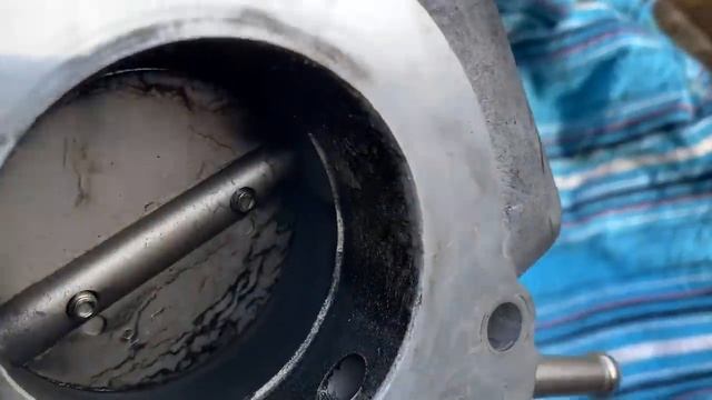 Чистка дросселя Kia Rio с плавающими оборотами(2)