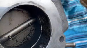 Чистка дросселя Kia Rio с плавающими оборотами(2)