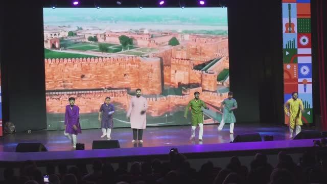 Фестиваль дружбы народов «Ритмы мира». 12.05.2025 смотреть онлайн