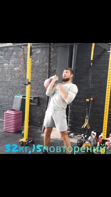 Спорт, гиря 32кг 15 повторов, тренировка, работает всё те смотреть онлайн