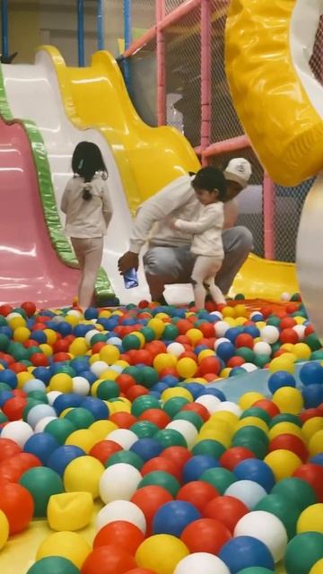 #shorts #shortvideo #beby #игра #игрушки #папа #дети #challenge #санктпе? смотреть онлайн