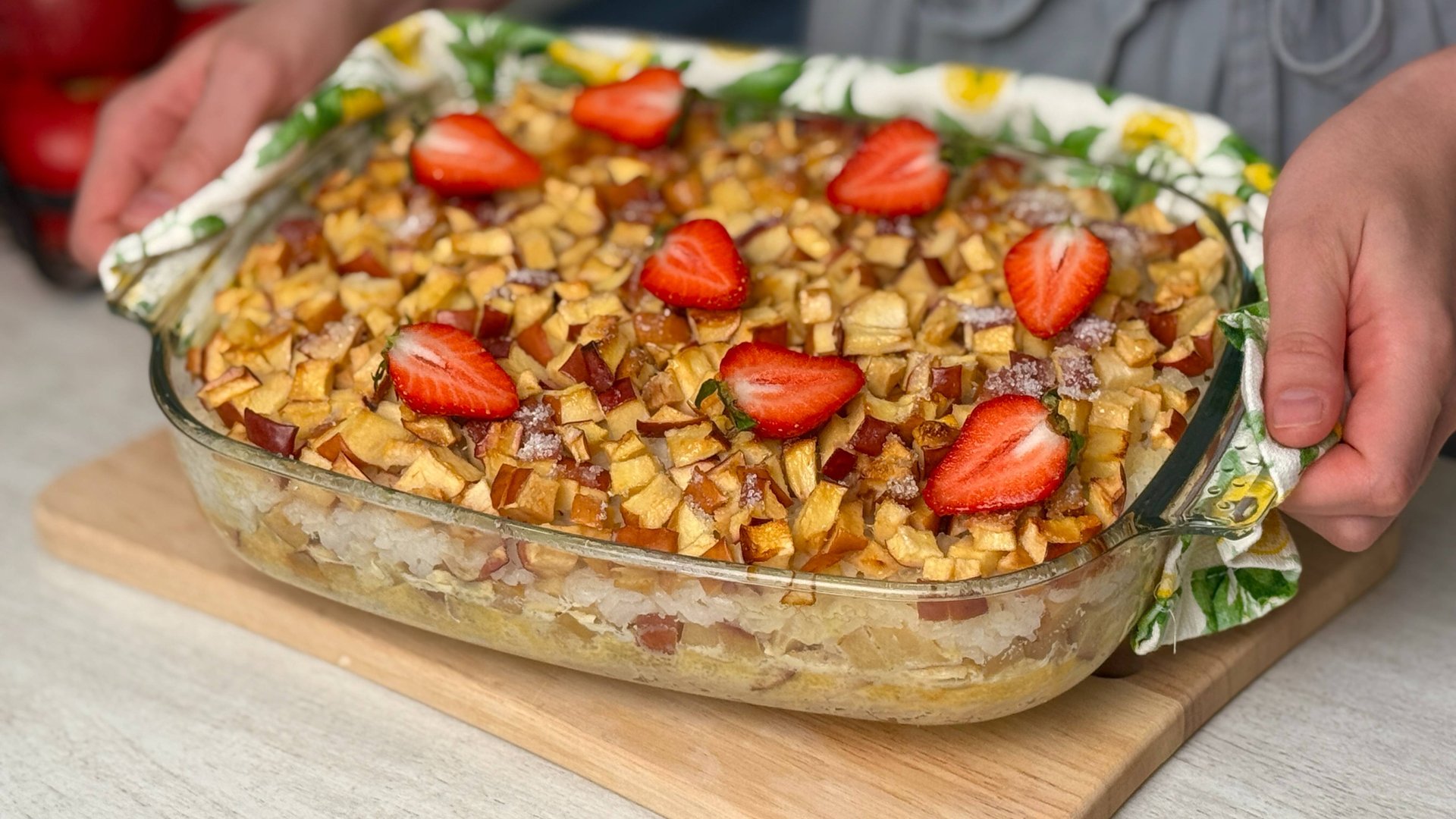 Рецепт запеканки с рисом, которую готовила мама в детстве. Это сладкая запеканка с яблоками и рисом