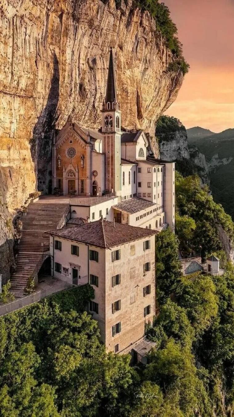 Мадонна Делла Корона, Италия 🌷| #шариклайф смотреть онлайн