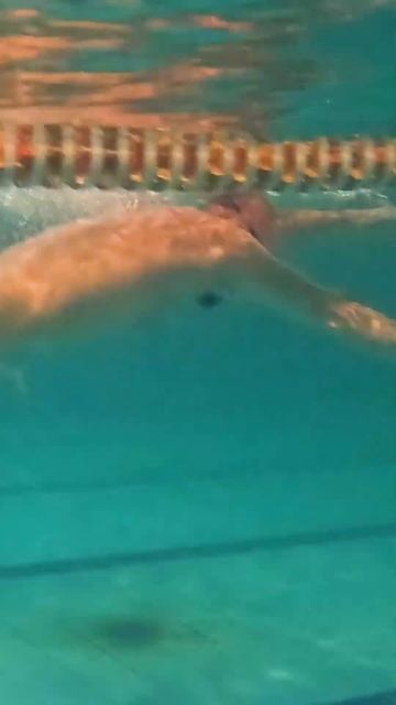 КАК снять СТРЕСС после работы | ПЛАВАНИЕ | swimming | #shorts смотреть онлайн