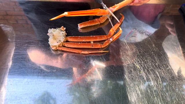 Разморозка краба и как правильно его есть😁расскажет смотреть онлайн