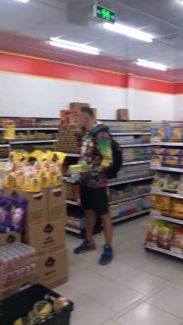 Краткий обзор на местный магазин WinMart в Нячанге, Вьетн? смотреть онлайн