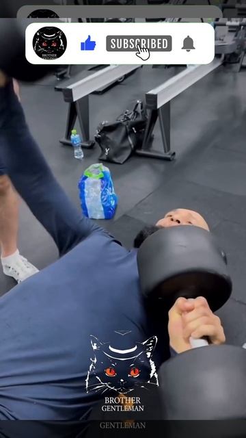 💪Хамзат работает с гантелями в 50 кг #ufc #мма #борьба #но смотреть онлайн