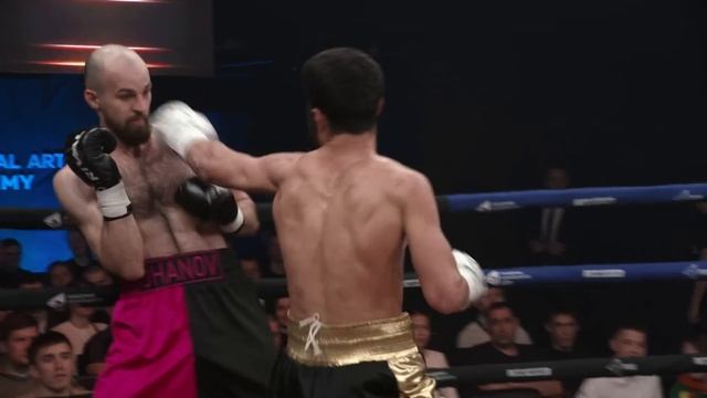 Мощный дебют | Сухраб Наибов vs Артем Уханов | Путь в RCC Boxing смотреть онлайн