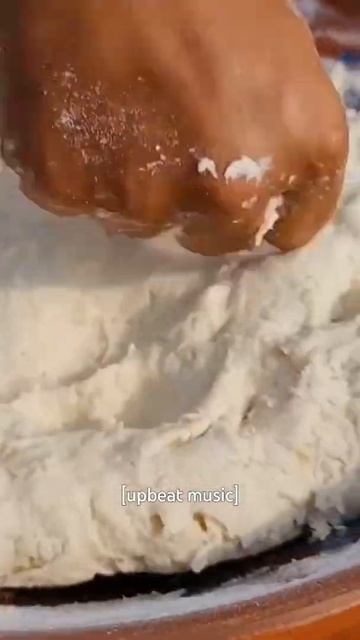 Гигантская пицца, приготовленная в тандыре